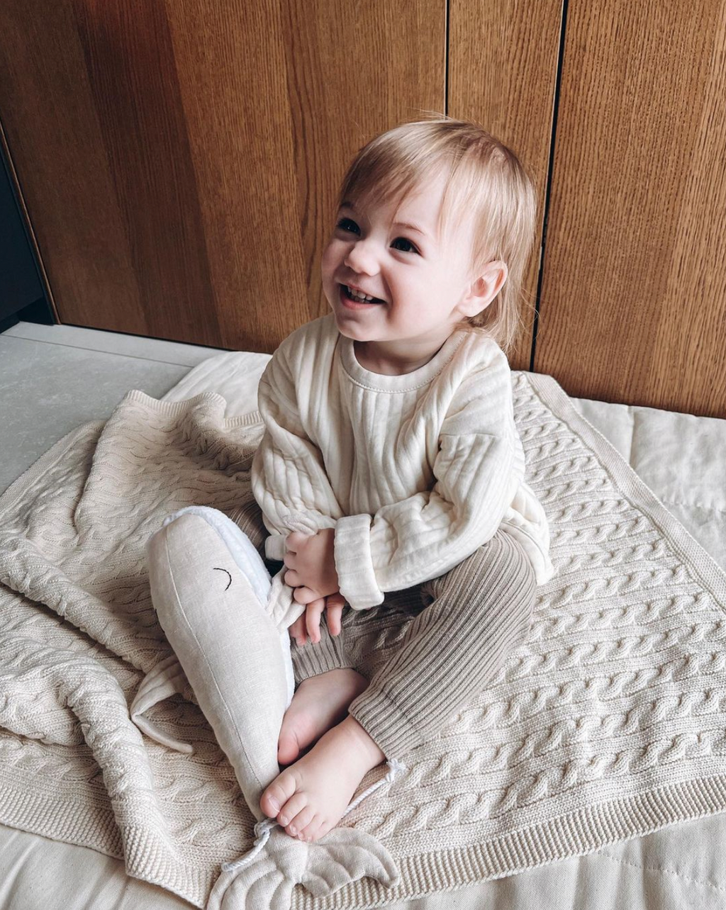 Baby blanket Knitted 100% Cotton: Milk / Stripe