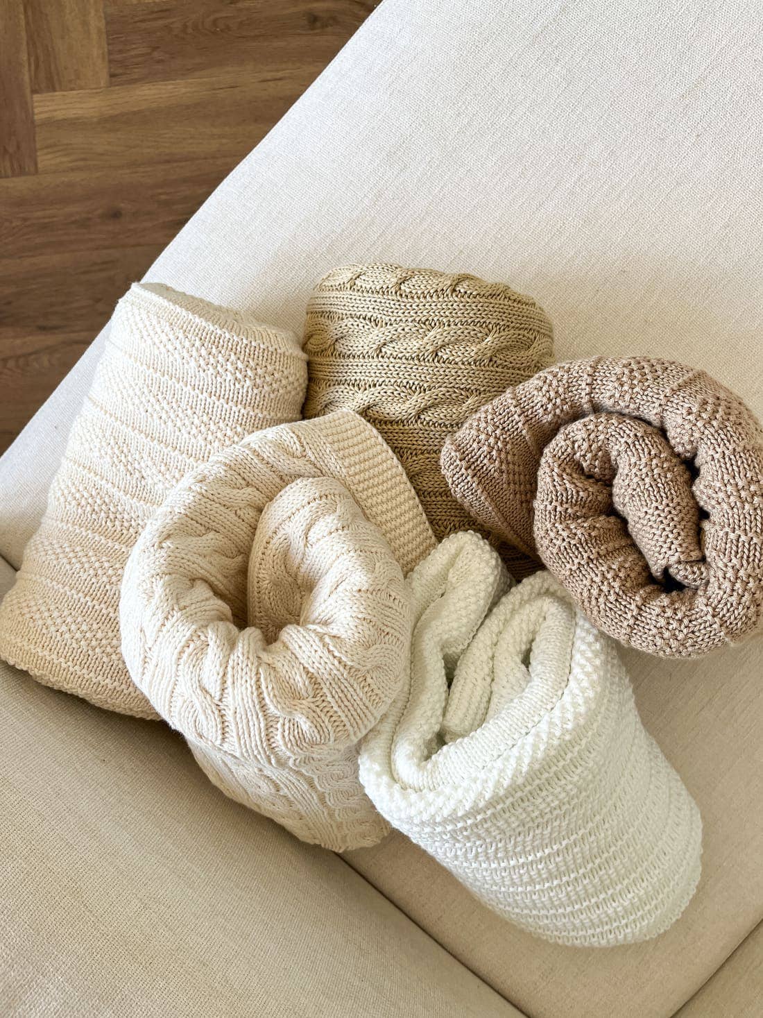 Baby blanket Knitted 100% Cotton: Milk / Stripe