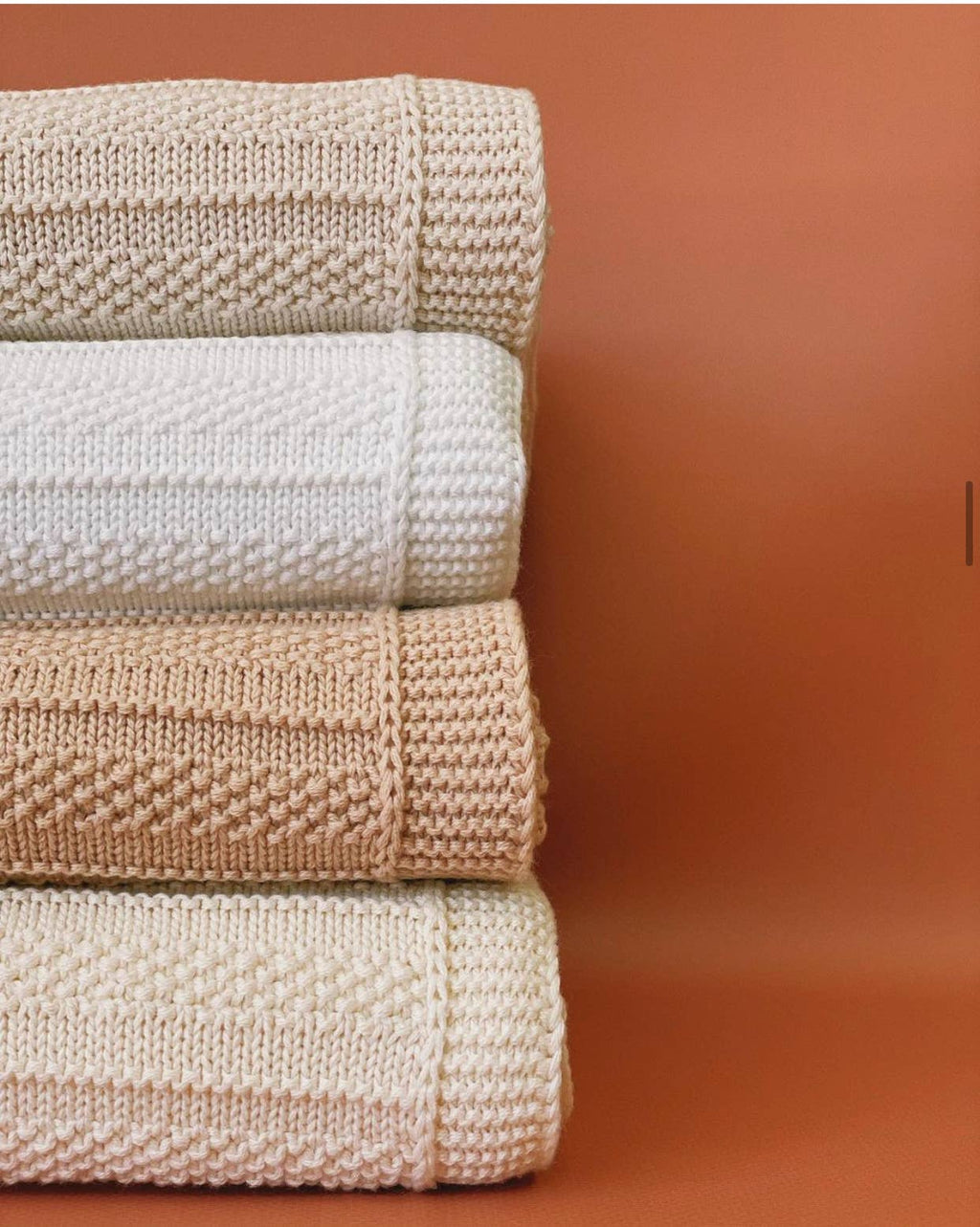 Baby blanket Knitted 100% Cotton: Milk / Stripe