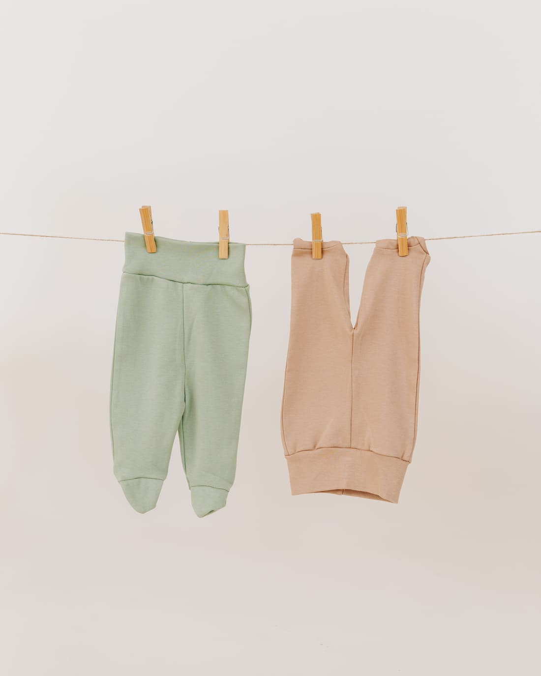 Footed Baby Pants: Rose / 6-9M US kid's numeric (68cm EU)